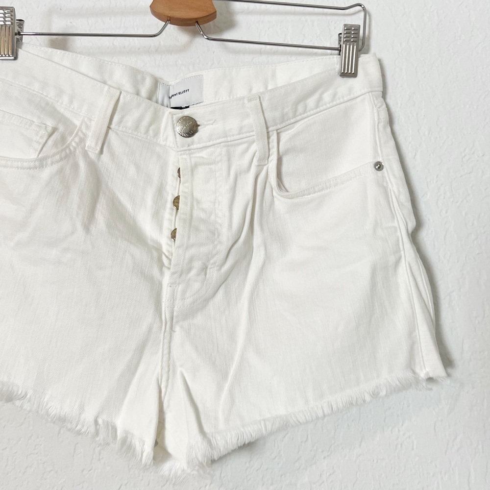 Shorts - Picture 2 of 7